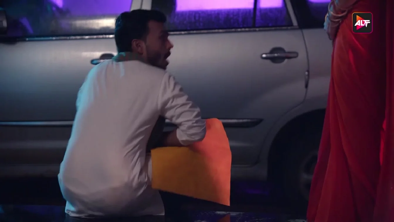 Utha Patak S03 E1 AltBalaji